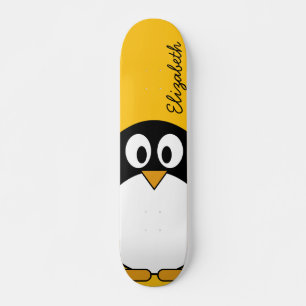 Cute and Modern Cartoon Penguin Persoonlijk Skateboard