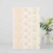 Cute Animal Paw Prints Pattern in Natural Colors Briefpapier (Staand voorkant)