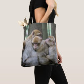 Cute Ape Family Group Hug Photography Tote Bag (Dichtbij)
