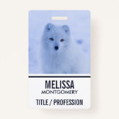 Cute Arctic Fox op Snowy Winter Background Badge (Achterkant)