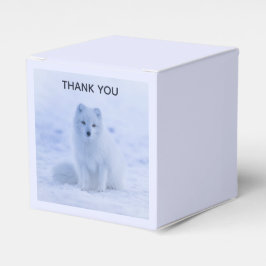 Cute Arctic Fox op Snowy Winter Background Bedankdoosjes