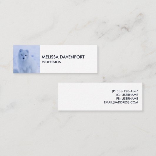 Cute Arctic Fox op Snowy Winter Background Mini Visitekaartje (Voorkant / Achterkant)