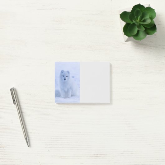 Cute Arctic Fox op Snowy Winter Background Post-it® Notes (Kantoor)