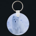 Cute Arctic Fox op Snowy Winter Background Sleutelhanger<br><div class="desc">Een sleutelhanger met een foto van een witte poolvos. Een wintery sneeuwlandschap omringt dit heerlijke schepsel.</div>