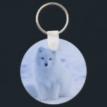 Cute Arctic Fox op Snowy Winter Background Sleutelhanger<br><div class="desc">Een sleutelhanger met een foto van een witte poolvos. Een wintery sneeuwlandschap omringt dit heerlijke schepsel.</div>