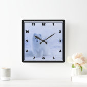 Cute Arctic Fox op Snowy Winter Background Vierkante Klok (Huis)