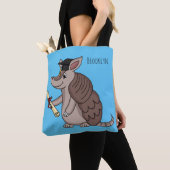 Cute armadillo with graduation cap cartoon tote bag (Dichtbij)