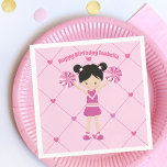 Cute Asian Cheerleader Custom Kids Birthday Party Servet<br><div class="desc">Deze schattige,  op maat gemaakte verjaardagsfeestje is voorzien van een tekening van een  Aziatische cheerleader in een vrolijk uniform met roze poompoms. Pas dit schattige kinderverjaardagdecor aan met de naam van je meisje tussen het leuke hartpatroon.</div>