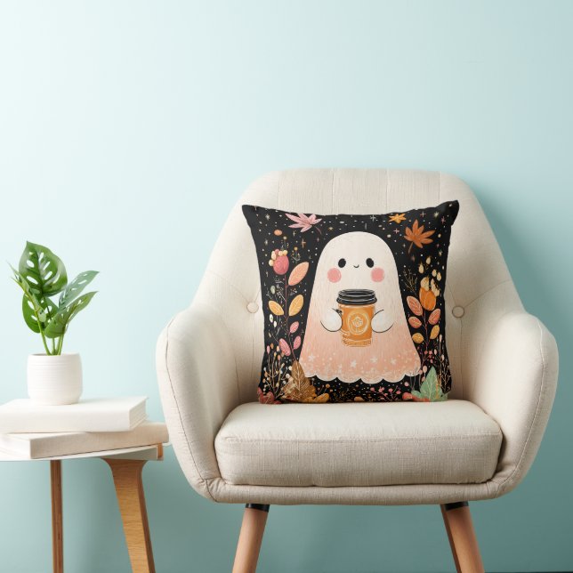 Cute Autumn Ghost with Pumpkin Coffee – Cozy Fall  Kussen (Stoel)