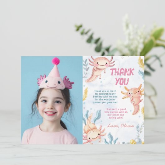 Cute Axolotl Roze Meisje Verjaardagsfoto  Bedankkaart (Staand voorkant)