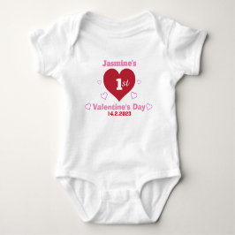Cute Baby 1st Valentijnsdag Gepersonaliseerd Wit Romper