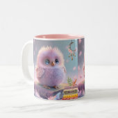 Cute Baby Bird Owl on a Book Personated Tweekleurige Koffiemok (Voorkant links)