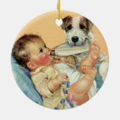  Cute Baby Boy met fles en puppy Dog Keramisch Ornament (Achterkant)