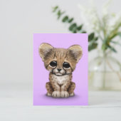 Cute Baby Cheetah Cub op Paars  Briefkaart (Staand voorkant)