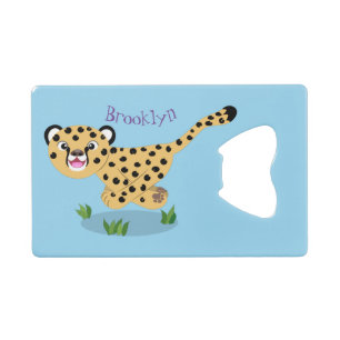 Cute baby cheetah draaiende cartoon illustratie creditkaart flessenopener