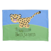 Cute baby cheetah draaiende cartoon illustratie kussensloop (Voorkant)