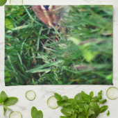Cute Baby Chipmunk Peeking Wildlife Theedoek (Gevouwen)