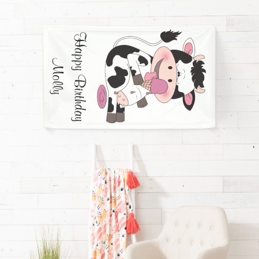 Cute Baby Cow Cartoon met zijn favoriete behandeli Spandoek (Insitu)