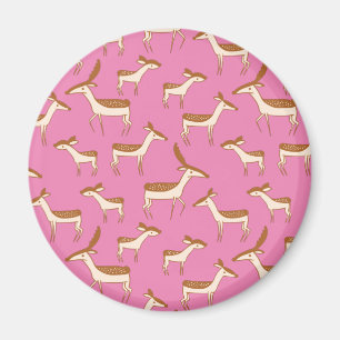 Cute Baby Deer and Family on Pink Magneet