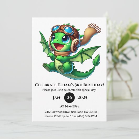 Cute Baby Dragon Birthday Kaart (Staand voorkant)