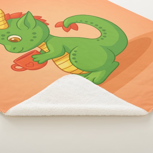 Cute Baby Dragon Holding Cup on Orange Sherpa Deken (3/4)