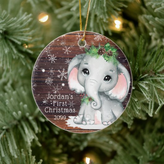 Cute BABY EERST CHRISTMAS Elephant Wood Snowflake Keramisch Ornament (Boom)