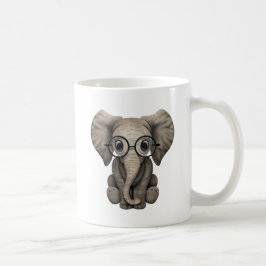 Cute Baby Elephant Calf met leesbril Koffiemok