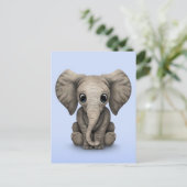 Cute Baby Elephant Calf Sitting Down, Light Blue Briefkaart (Staand voorkant)