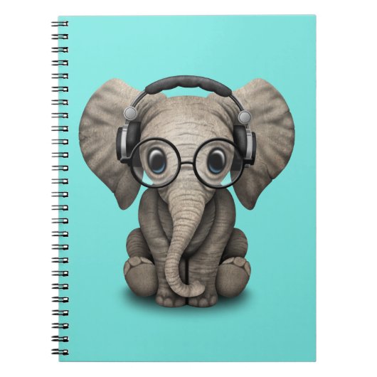Cute Baby Elephant Dj met hoofdtelefoon en glas Notitieboek (Voorkant)