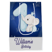 Cute Baby Elephant First Birthday Medium Cadeauzakje (Achterkant)