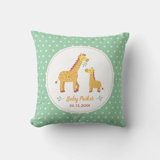 Cute Baby Giraffe and Mum, Nursery Personalized Kussen (Voorkant)