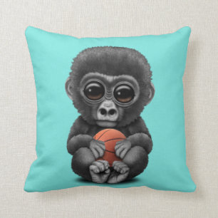 Cute Baby Gorilla die met Basketball speelt Kussen