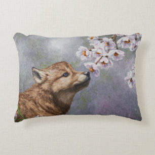 Cute Baby Gray Wolf Pup and Flowers Accent Kussen