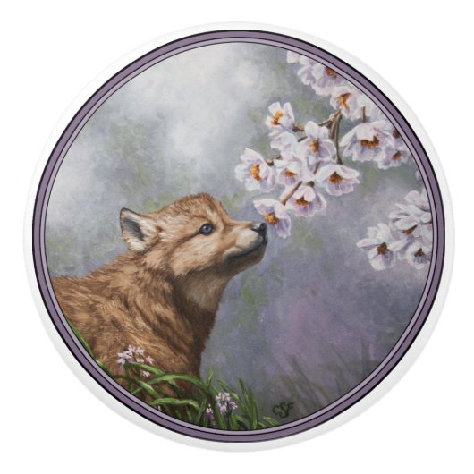 Cute Baby Gray Wolf Pup and Flowers Keramische Knop (Voorkant)