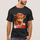 Cute Baby Highland Cow Merry Christmas Farmer Cow  T-shirt (Voorkant)