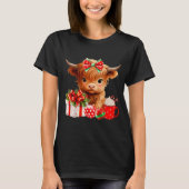 Cute Baby Highland Cow Merry Christmas Farmer Cow  T-shirt (Voorkant)