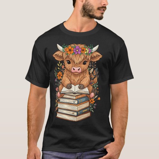 Cute Baby Highland Cow Reading Book Librarian Book T-shirt (Voorkant)