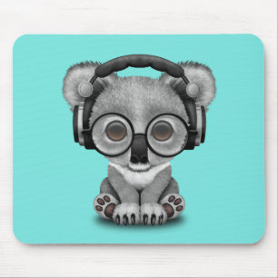 Cute Baby Koala met hoofdtelefoon Muismat
