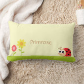 Cute Baby Ladybug met hartvlekken in een tuin Kussen (Deken)