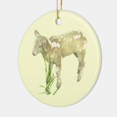 Cute Baby Lamb Eating Grass op Yellow Ornament (Links)