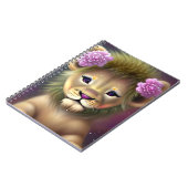 Cute Baby Lion met roze bloemen Grafisch Notitieboek (Linkerzijde)
