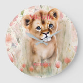 Cute Baby Lion Pastel Waterverf Spring Flowers Grote Klok (Voorkant)