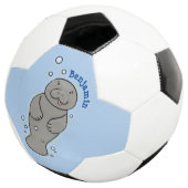Cute baby manatee met bellenillustratie voetbal (Drie kwart)