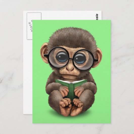 Cute Baby Monkey die een boek over groen leest Briefkaart (Voorkant / Achterkant)