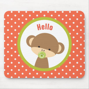 Cute Baby Monkey met een Pacifier op Polka Dots Muismat