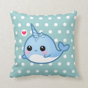 Cute baby narwhal on polka dots kussen