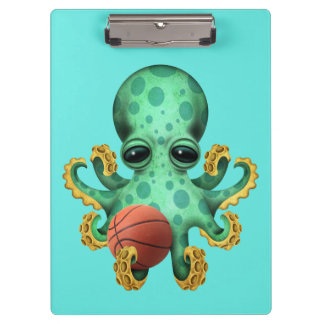 Cute Baby octopus die met Basketball speelt Klembord