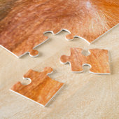 Cute baby orangutan kijkt in verwondering legpuzzel (Zijkant)