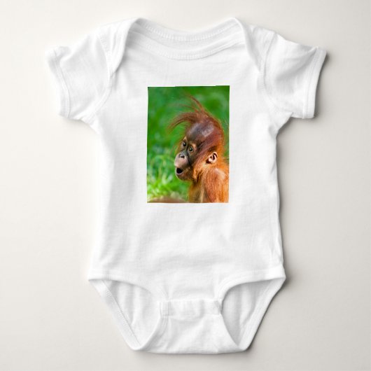 Cute baby orangutan kijkt in verwondering romper (Voorkant)