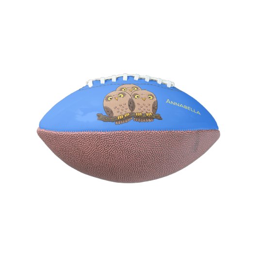 Cute baby owl trio cartoon illustratie american football (Gedraaid 90)